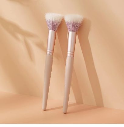 图片 Gold hole crystal rod eyeliner brush