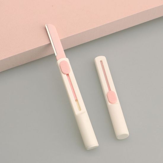 图片 Mini eyebrow scraper beauty tool